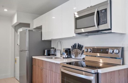 Coral Way Apartment | Pleasant 2BDR Apt in Little Havana Near South Beach -304-