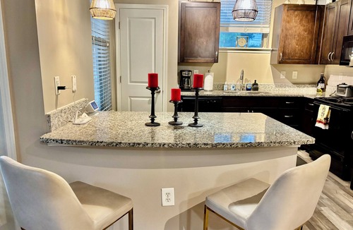 Atlanta Apartment | Plush 2-bedroom, 2-bth Haven minutes from Downtown Atlanta