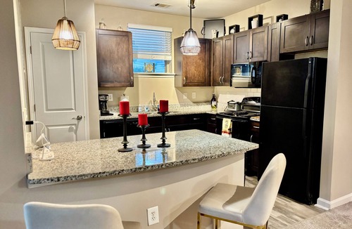 Atlanta Apartment | Plush 2-bedroom, 2-bth Haven minutes from Downtown Atlanta