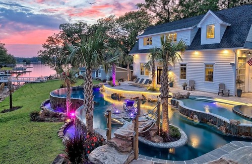 Chapin House | Polaris Pointe on the Cove
