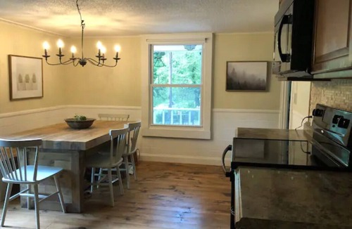 Sevierville Cottage | Pond, creeks, paddleboat and 10 minutes to parkway