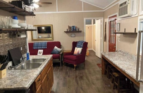 Brevard Cabin | Ponderosa Pines - Ash Grove Mountain Cabins and Camping