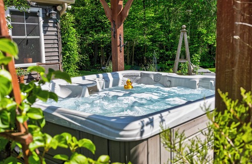 Kerhonkson House | Pondview Cabin: King Bed, Hot tub, Private Acres, Amazing Views
