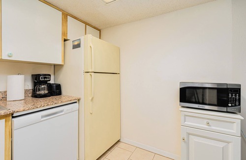 Ormond-by-the-Sea Condo | Pool/Beach Open! Ocean Watch-Oceanfront Condo #216