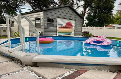 Bradenton House | Pool - Beach Supplies - Outdoor Shower - PingPong Table