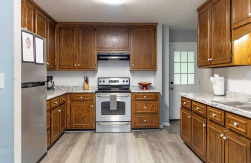 Columbus House | Pool, Fenced Yard, & Patio! Ventura Vista Retreat