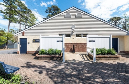 Cape May Court House Cottage | Pool Fire Pit Amenities Sleeps 8