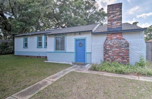 Lake Forest House | Pool home sleeps 6 with large fenced yard