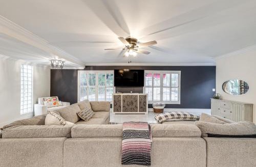 Lighthouse Point House | Pool & Home Theater: Lighthouse Point Home!