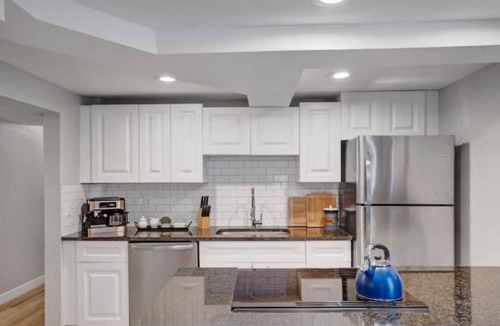 South Gate Ridge House | Pool home with large yard, close to beaches