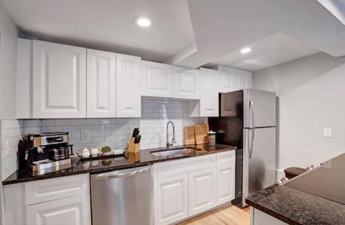 South Gate Ridge House | Pool home with large yard, close to beaches