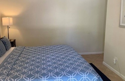 Riviera Beach House | Pool house,3/2, Sleep 6, Beach 3',4 car park, Paley/Port/Rybo/Cracker Boy, Dogs