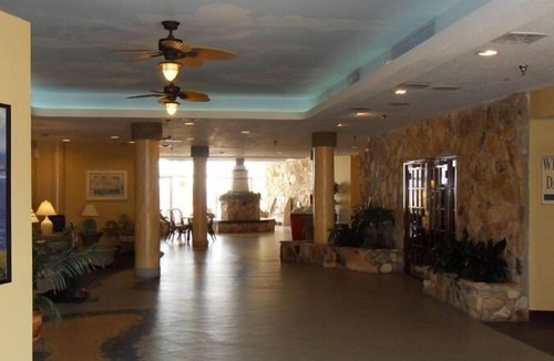 Lenox Park Condo | POOL IS OPEN. Jan's Comforts of HOME Direct Oceanfront