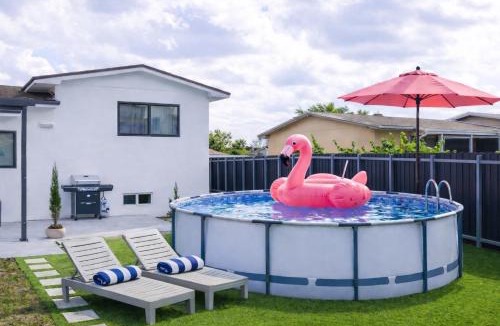 Miami Gardens House | Pool Oasis & Game Room Near Hard Rock Stadium