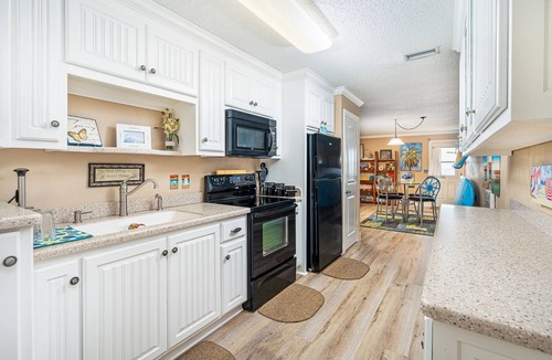 Ormond Beach Condo | POOL OPEN! Ocean Dunes Condo - Oceanfront - 1BR/1BA #127