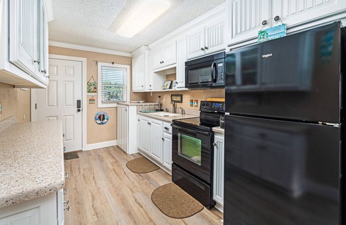 Ormond Beach Condo | POOL OPEN! Ocean Dunes Condo - Oceanfront - 1BR/1BA #127