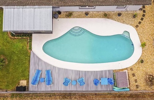 Holly Hill House | Pool Party in Daytona! Sleeps 8