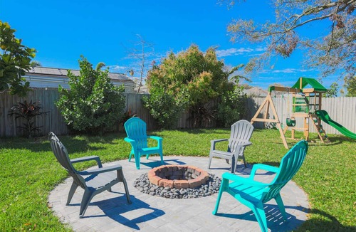 Clearwater House | Pool, Playset, 15 min to Pier 60 @ Cove Cay Oasis