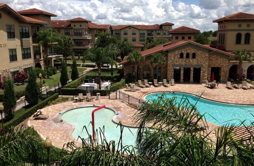 Regal Palms Condo | Pool View with kitchen, washer dryer and minutes to Disney