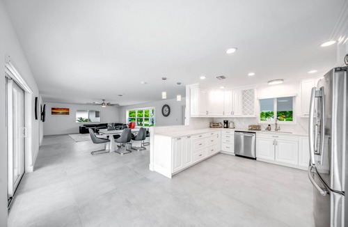 Coral Ridge Isles House | Pool+Waterfront! Close To Beach & Restaurants!