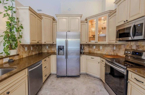 Valrico House | Poolside Palms Getaway- Near Tampa Brandon Valrico