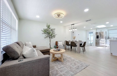 Bee Ridge House | Poolside Paradise Near Siesta Key Beach