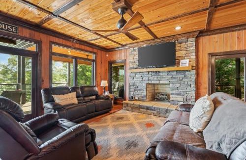 Arley House | Pops Place - Everything You Need For A Perfect Vacation!