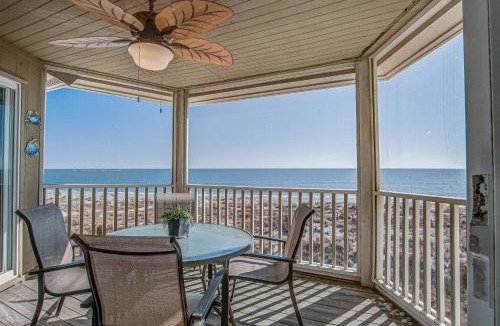 Isle of Palms House | Port O'Call B-301