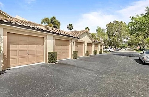 Naples Condo | PORT OF THE ISLANDS, FLORIDA.nRarely available first floor unit.