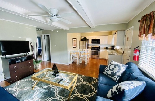 Ortley Beach Apartment | PREMIER HOST-2BR SEASIDE PARK SUITE#4, One Short Block to Beach, Kit, Liv Room