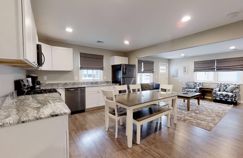 Seaside Heights House | PREMIER HOST LISTING - 4 BR 4.5 BA Bucket Home, On Site Pool, One Block to Beach