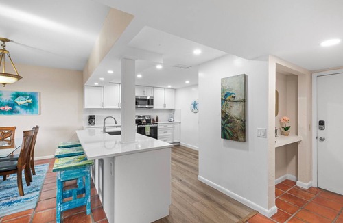 Key West Condo | Premier Ocean views, expansive balcony, renovated kitchen & bath 2024