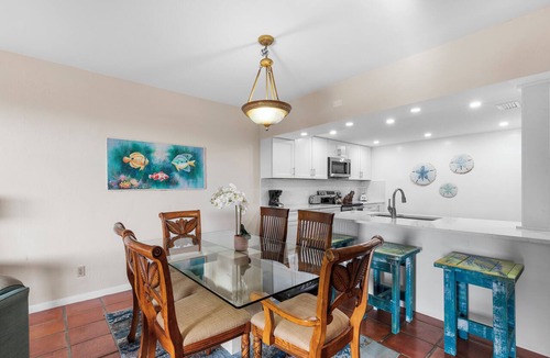 Key West Condo | Premier Ocean views, expansive balcony, renovated kitchen & bath 2024