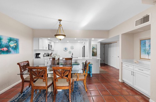 Key West Condo | Premier Ocean views, expansive balcony, renovated kitchen & bath 2024