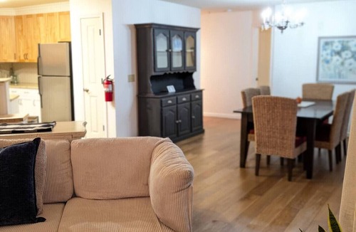 Vernon Apartment | Premium 3 Bed Top Floor Views