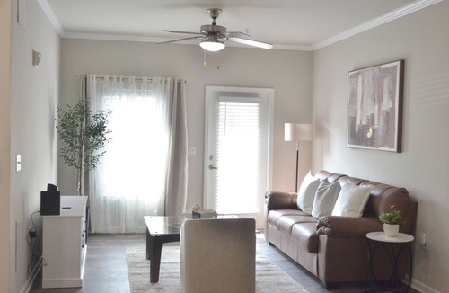 Columbia Apartment | Premium Feel Elegant 2BR Apartment Minutes from USC & Downtown , Gym Access