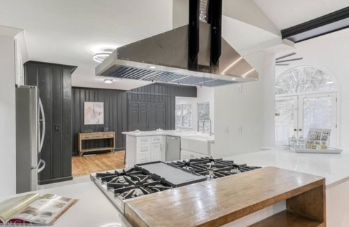 Clarkdale House | Prestigious remodeled ranch w/firepit,, close toTyler Perry & Pinehill Studios