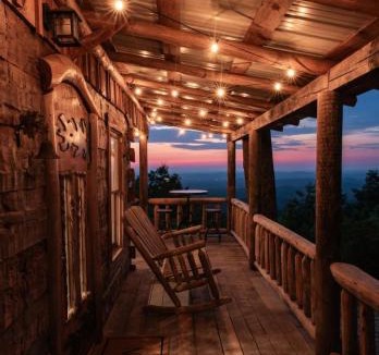 Seymour House | Prettiest Sunset Hideaway