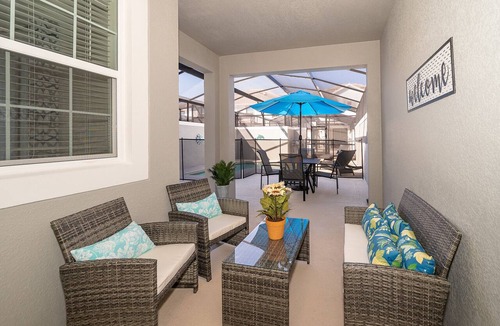 Kissimmee Ski Chalet | Pretty Townhouse 4Bed/3Bath/Pool/5Min Disney