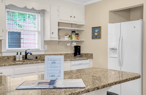 West End House | Prime Downtown GVL 3BD Home w/Fenced Yard & Free Parking