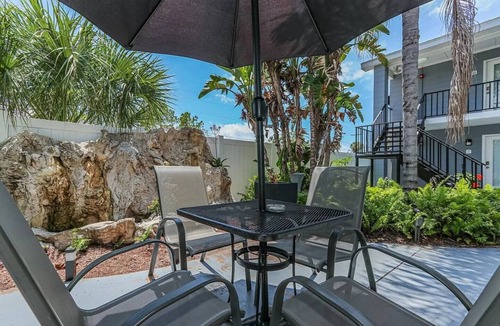 Oakford Park Apartment | Prime Location 1BR | 5 min to DowntownTampa