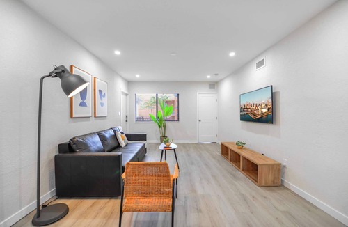 East Little Havana Apartment | Prime Location Apartment at Calle Ocho