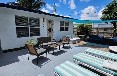 Central Oakland Park Apartment | Prime Location Gateway with Pool & Patios, Near Beaches, Groceries and Restaurants