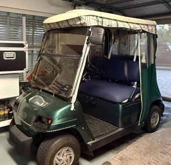 Lady Lake House | Prime Location - Golf Cart Included- La Casita Azul