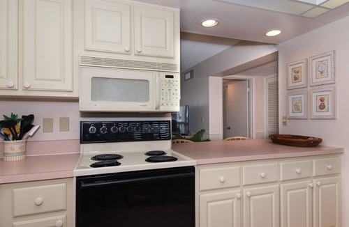 New Smyrna Beach Condo | Prime Location/Pool Views/Oceanview Gem/Chateau by the Sea 22B