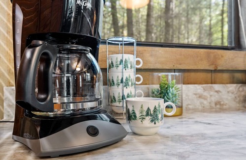 Suches Cabin | Prime Trout Water! River Front Cottage in the beautiful Blue Ridge Mountains.