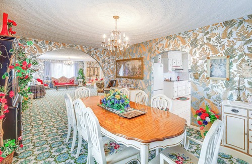 Princeton House | Princeton Mtn-View Estate: Vintage Charm