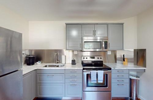 North Charleston House | Priscilla 3700