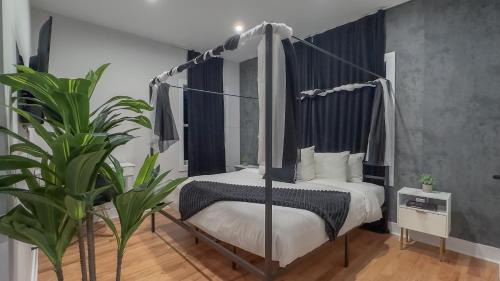 East Newark Apartment | Pristine Pad, Sleep 9, Free driveway park, 20 PERCENT OFF