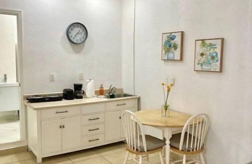 Homestead Apartment | Private 1/1 Studio w/Private Entrance
